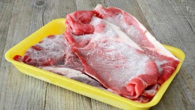 Aprenda como descongelar carne em casa t