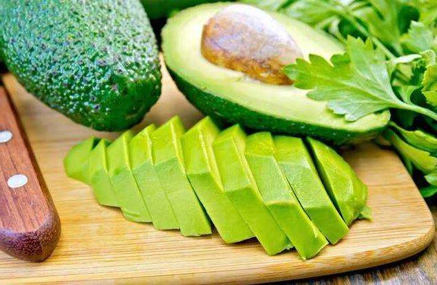 15 ótimos motivos para comer abacate diariamente