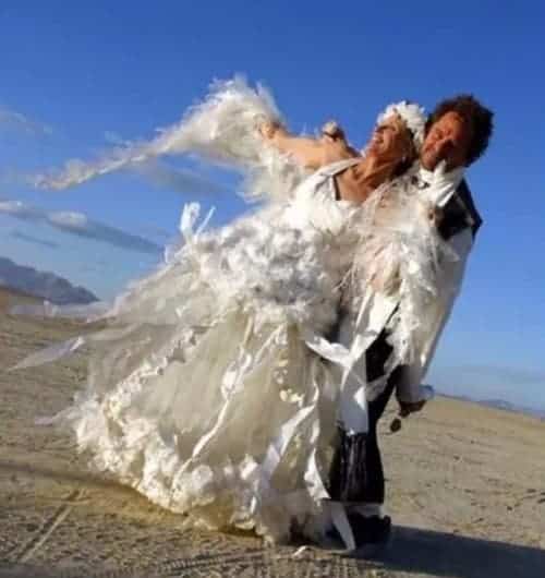 14 Vestidos de noiva que nunca deveriam ter sido usados