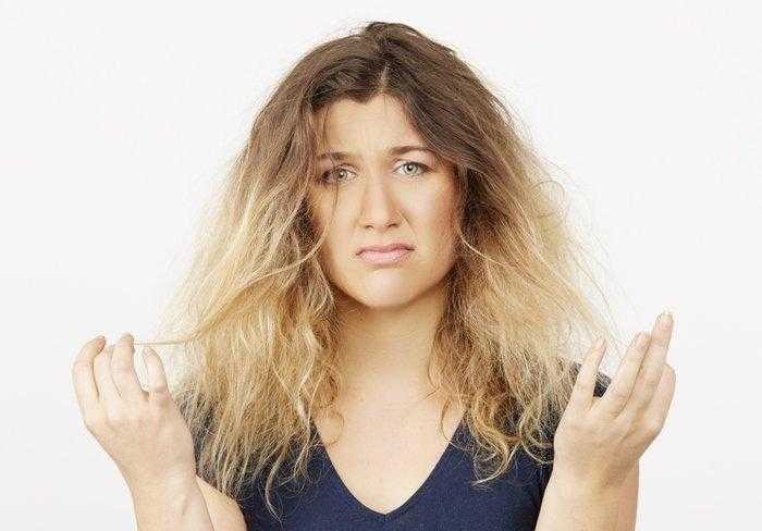 7 Erros que deixam o cabelo com frizz