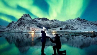 Fotógrafo pede namorada em casamento sob aurora boreal fr