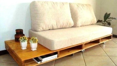 Como fazer um sofá de paletes