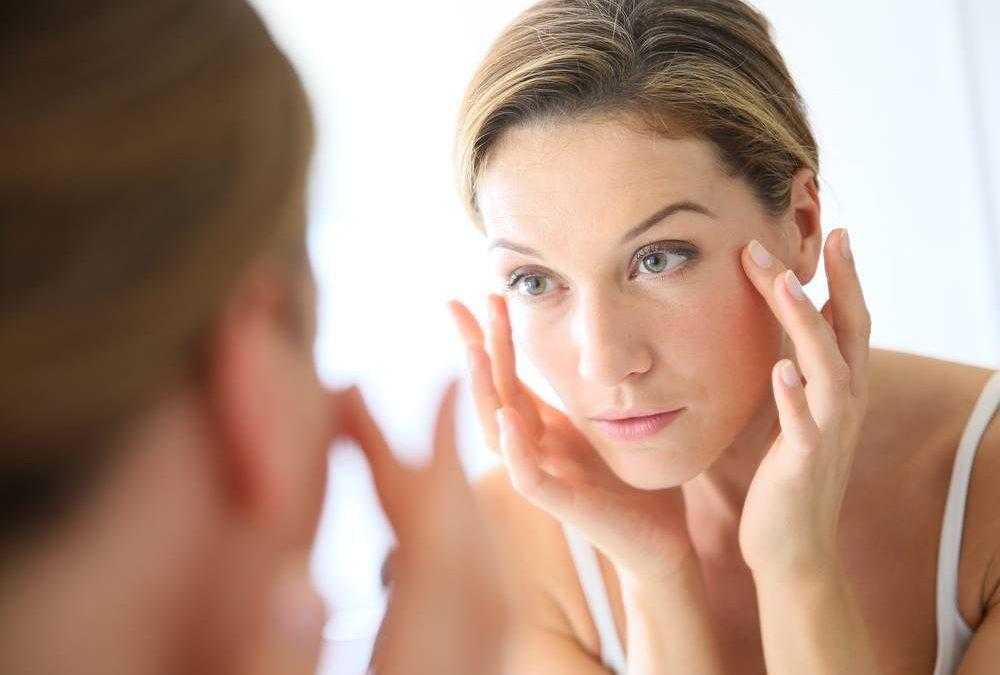 4 razões pelas quais você deve lavar o rosto com vinagre de maçã