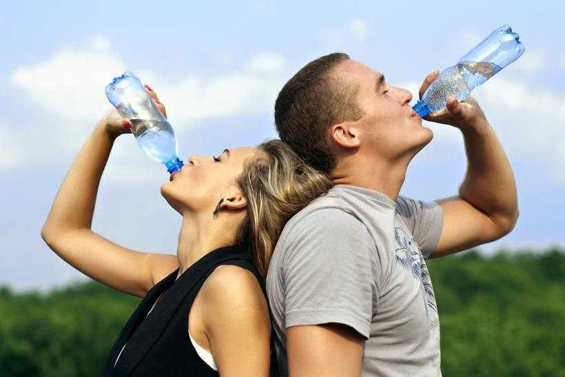 5 dicas para sua garrafa d’água não ficar cheia de bactérias 3