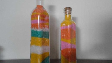 Como fazer garrafa decorada com areia colorida