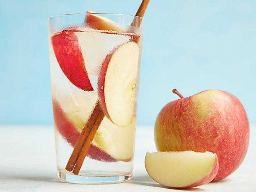9 benefícios da água de maçã para emagrecer