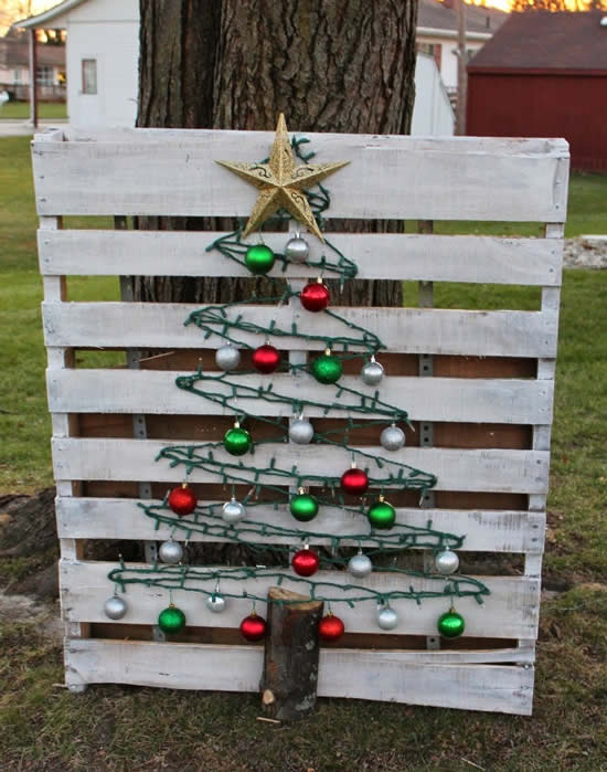 Árvore de Natal com pallets