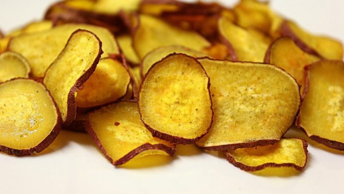 Como fazer chips de batata doce