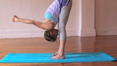4 posturas da ioga para diminuir a dor nas costas