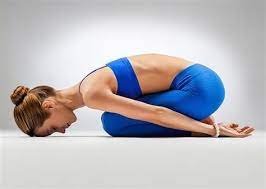 4 posturas da ioga para diminuir a dor nas costas s