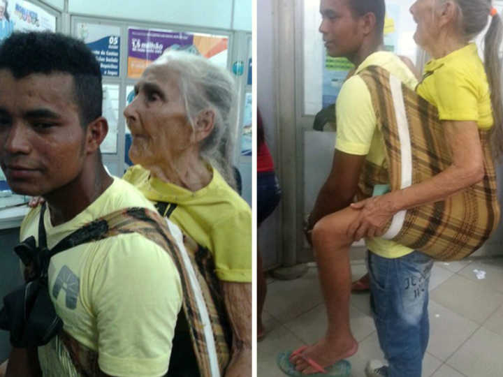 Parente carrega idosa com mais de 80 anos por mais de 3 km nas costas para ela sacar benefício
