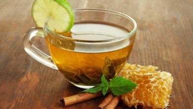Chá de mel com limão para ajudar a eliminar bronquite