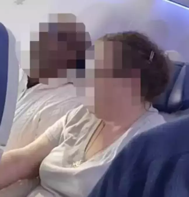 Reação furiosa de homem ao choro de um bebê no voo provocou um debate depois de se tornar viral 2