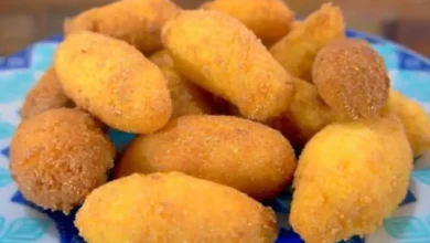 Bolinho de chuva de fubá uma delícia para todos os momentos