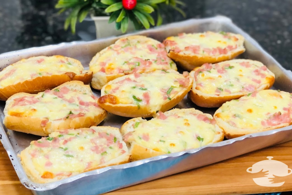 Lanche com pão amanhecido simples e barato para o lanche de toda a família