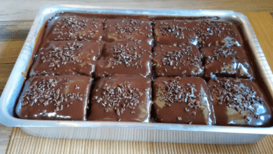 Bolo de Nescau de liquidificador fácil e molhadinho