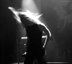 1749178588 460 10 Coisas nojentas que toda mulher faz em segredo mulher-no-2