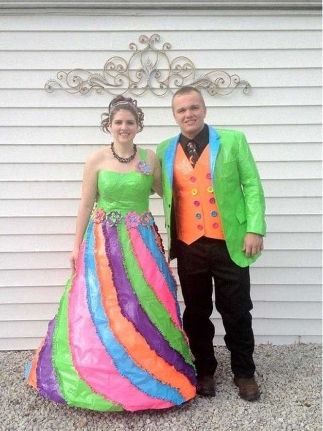24 dos piores vestidos e roupas de festa