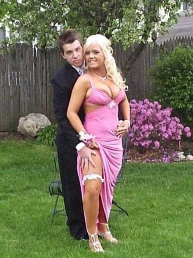 24 dos piores vestidos e roupas de festa