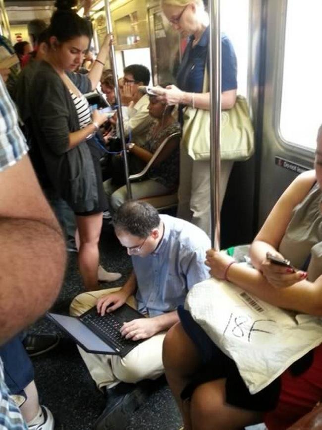 Metro-Bizarro-11