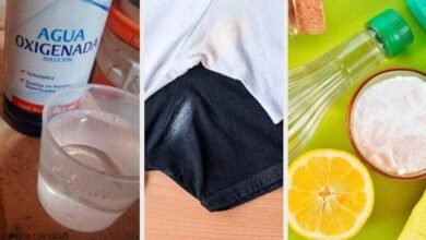 Maneira simples de tirar manchas de suor das roupas
