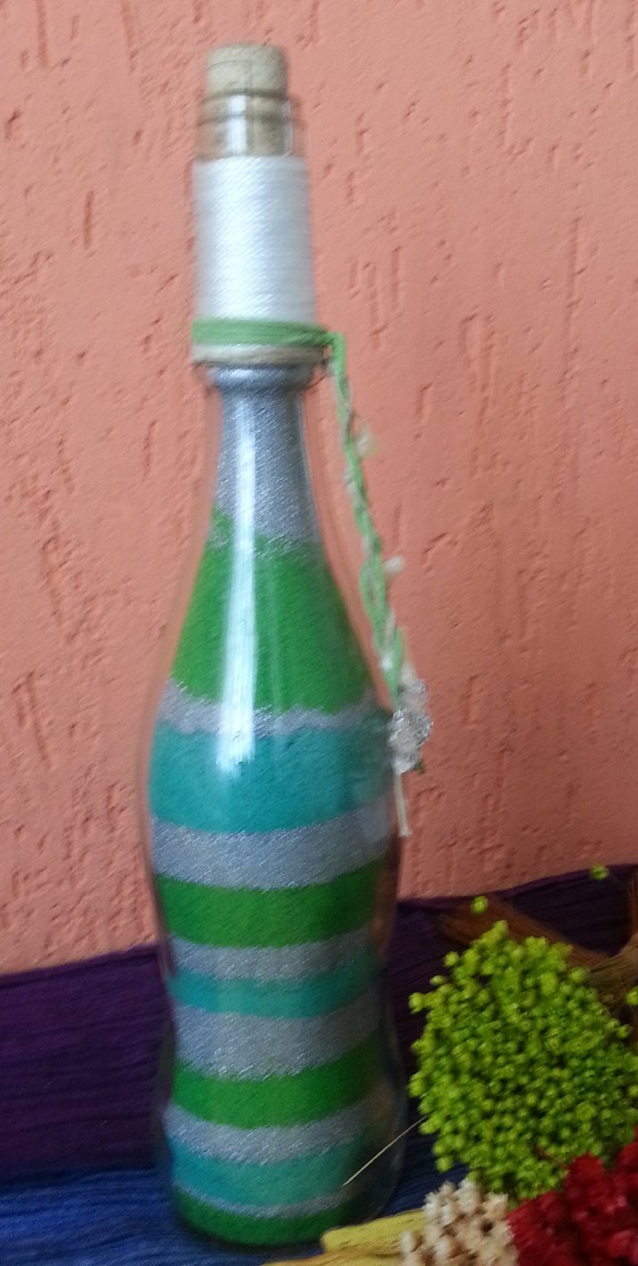 Dicas de Garrafa Decorada com Areia Colorida Dicas de Garrafa Decorada com Areia Colorida
