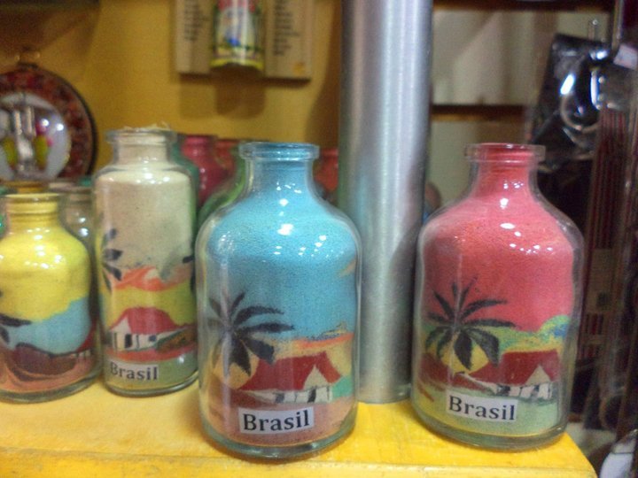 Dicas de Garrafa Decorada com Areia Colorida Dicas de Garrafa Decorada com Areia Colorida