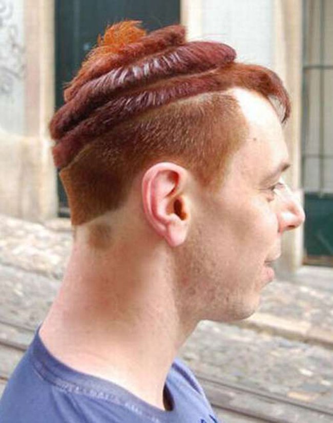 1749682452 449 10 cortes de cabelo mais bizarros de todos os tempos blank