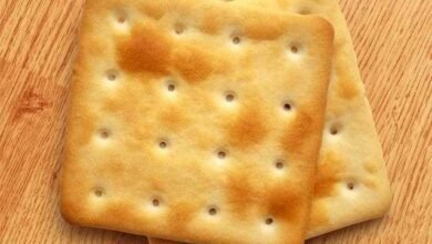Bolacha água e sal engorda?