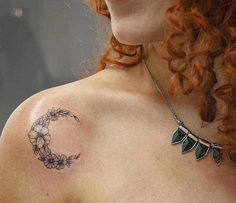 100 imagens de tatuagens femininas no ombro para te inspirar