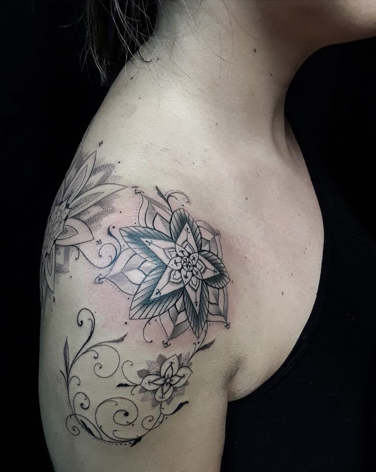 100 imagens de tatuagens femininas no ombro para te inspirar