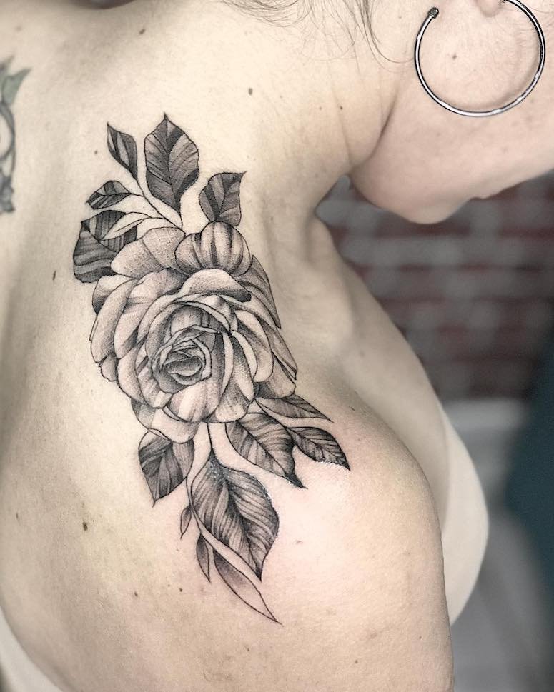 100 imagens de tatuagens femininas no ombro para te inspirar