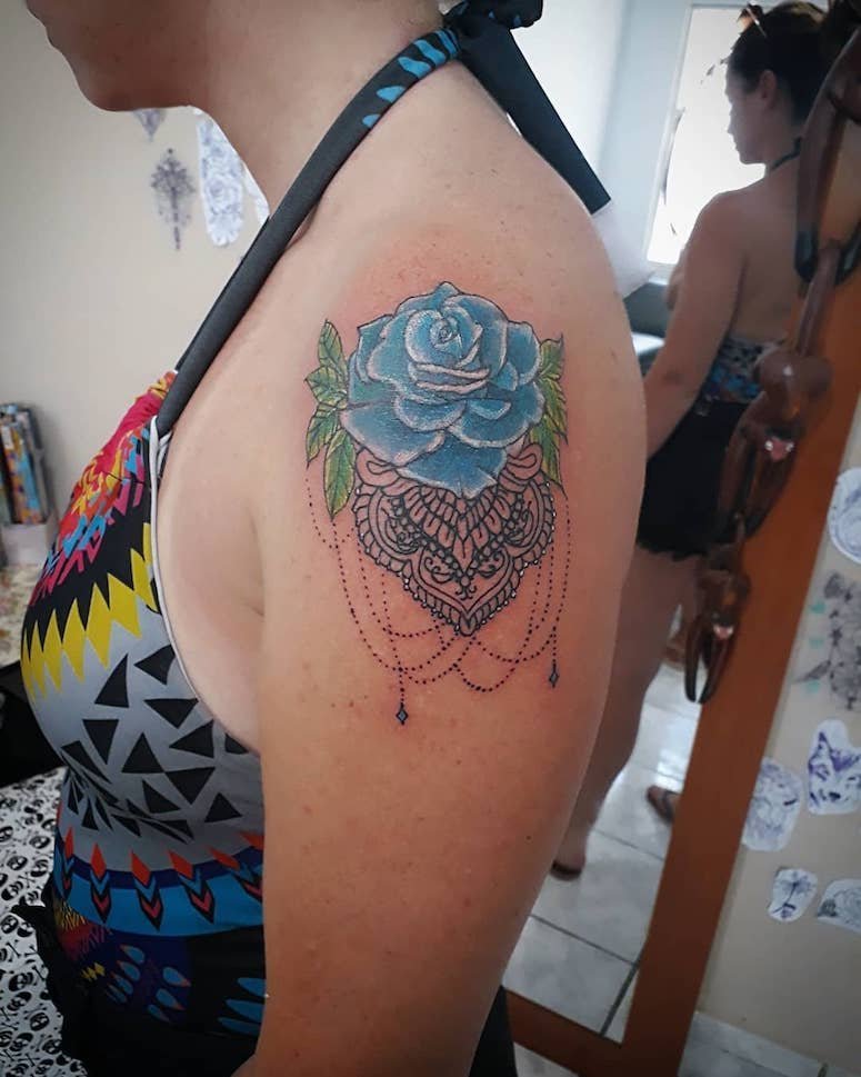 100 imagens de tatuagens femininas no ombro para te inspirar