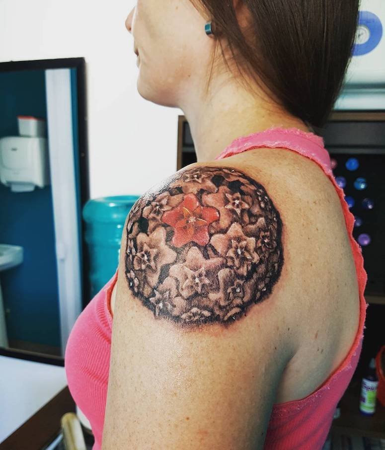 100 imagens de tatuagens femininas no ombro para te inspirar
