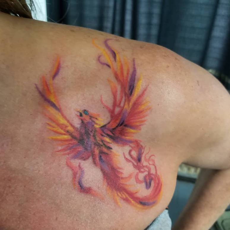 100 imagens de tatuagens femininas no ombro para te inspirar