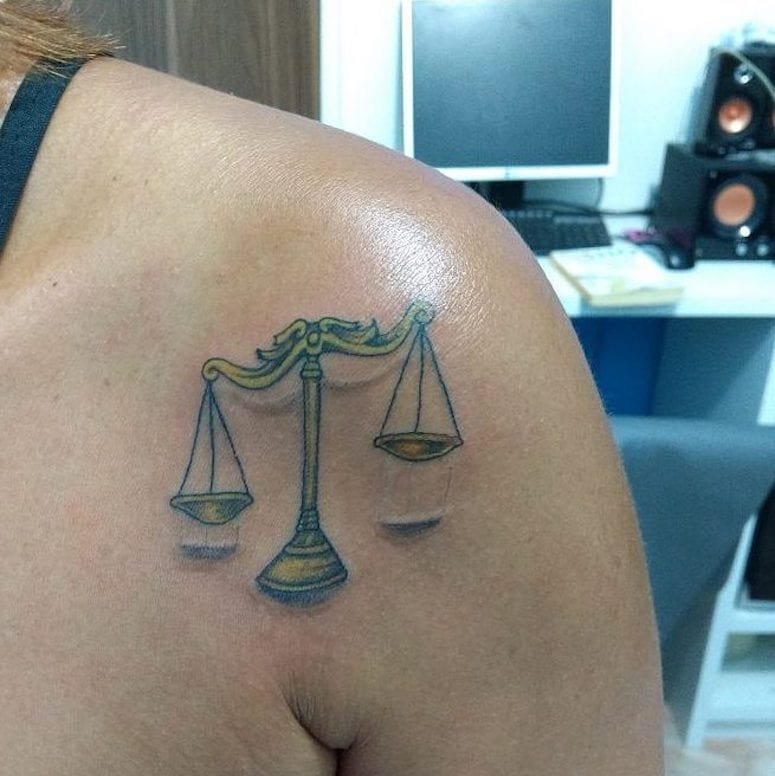 100 imagens de tatuagens femininas no ombro para te inspirar