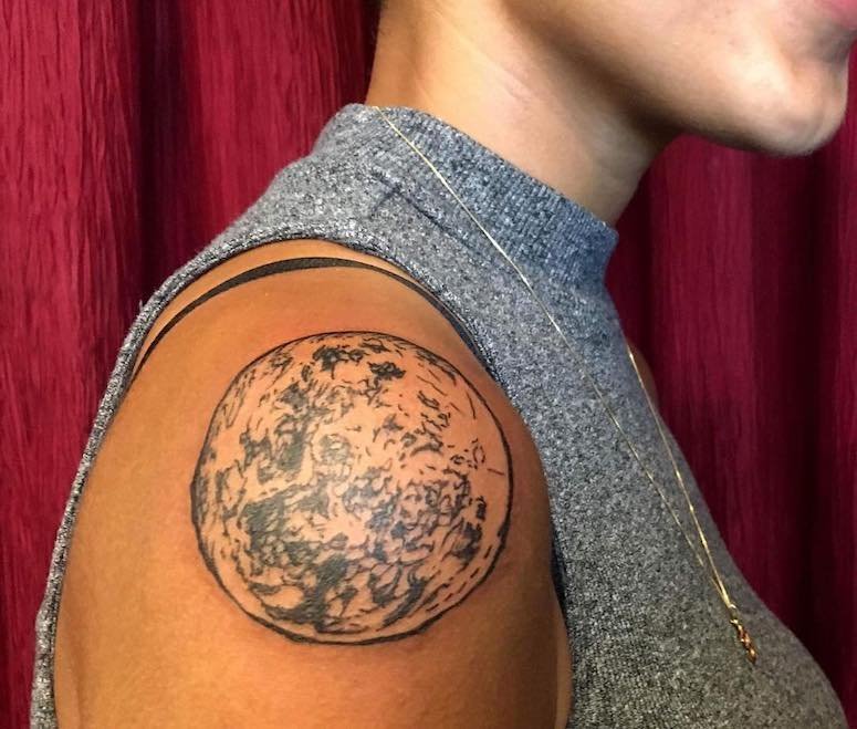 100 imagens de tatuagens femininas no ombro para te inspirar