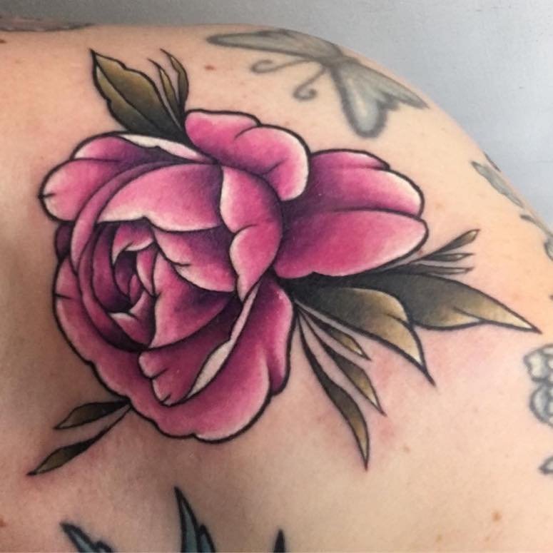 100 imagens de tatuagens femininas no ombro para te inspirar