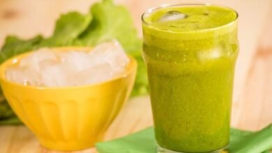 Suco verde com água de coco: mistura nutritiva e refrescante