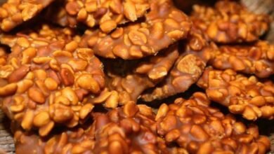 Pé de Moleque de rapadura com 4 ingredientes