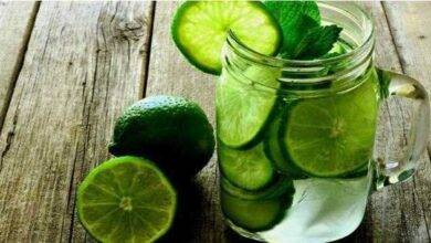 Como fazer a dieta da água com limão para emagrecer