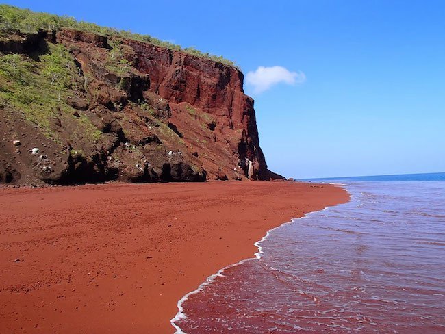 23-15-praias-que-nao-sao-nada-como-as-que-voce-esta-acostumado-ver