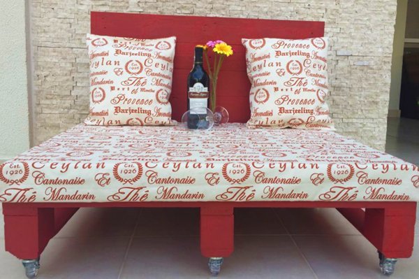 sofá de pallet vermelho sofá de pallet vermelho