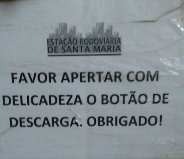1750669458 872 17 avisos que voce so poderia ver em banheiros brasileiros