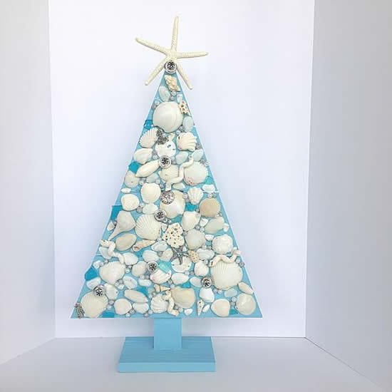 1751009898 100 ideias de arvores de natal criativas Árvore de Natal com conchas