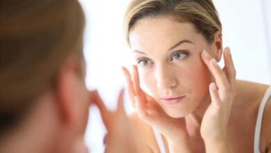 4 razões pelas quais você deve lavar o rosto com vinagre de maçã