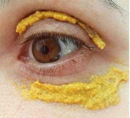 Benefícios de aplicar açafrão em volta dos olhos 00S
