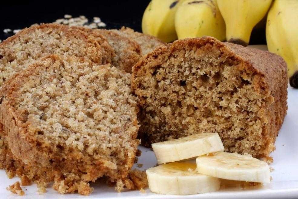 Bolo de banana com canela fácil