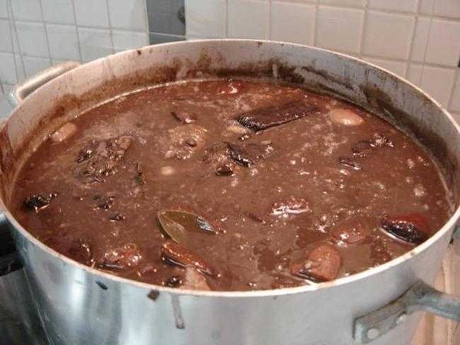 Feijoada para 20 pessoas