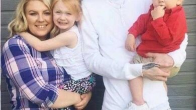 Os pais deixam seu filho de 1 ano com a babá. Quando o vêem no dia seguinte, seus corações param.